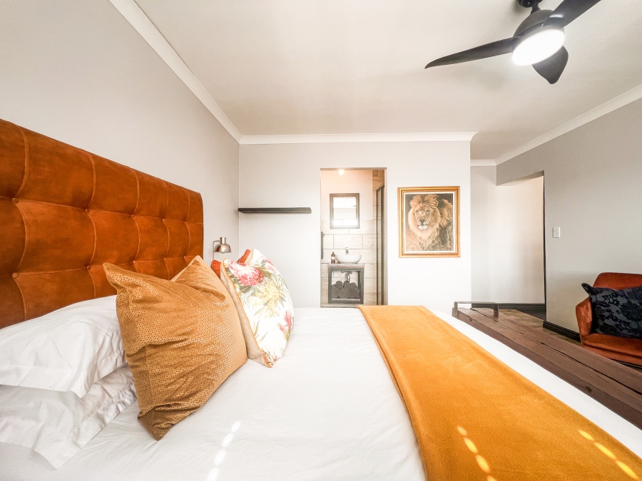 5 Bedroom Property for Sale in Myburgh Park Western Cape